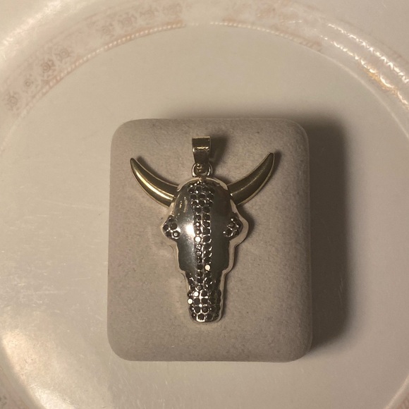 brand new Other - 💛 Men’s gold plated black crystals pendant.